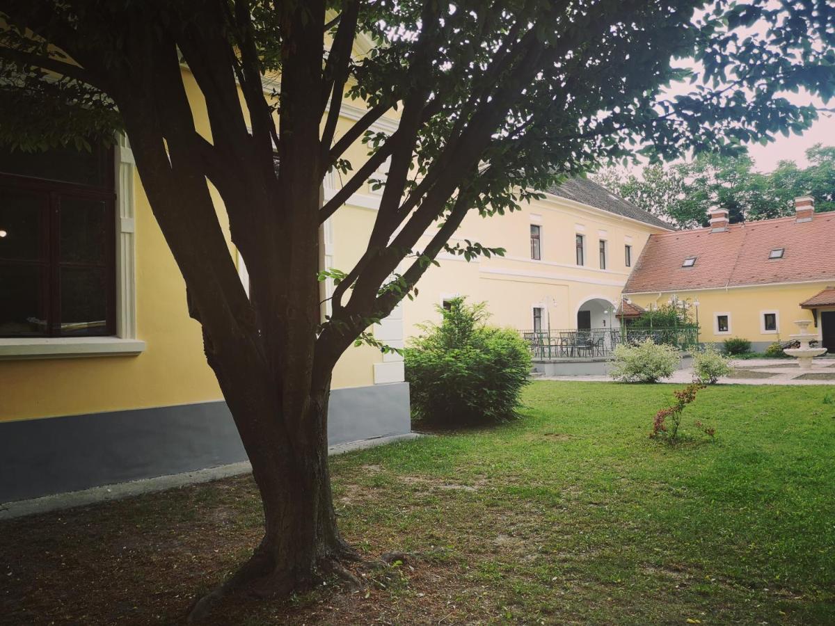 Korona Szallo Sárvár Zewnętrze zdjęcie